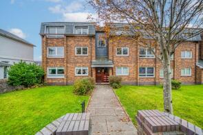 Flat 5, Cedarwood Court, Main Road, Dumbarton G82 5BT
