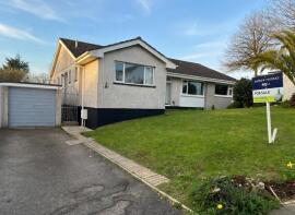 9, Meadway, St. Austell PL25 4HT