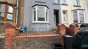 10, Leigh Terrace, Treharris CF46 5DW
