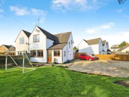 The Firs, Bath Road, Stonehouse GL10 3LU