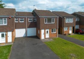 2, Ladywood Close, Quarry Bank DY5 1DJ