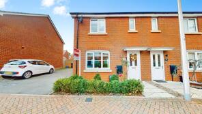 39, Overbury Way, Warwick CV35 9UL