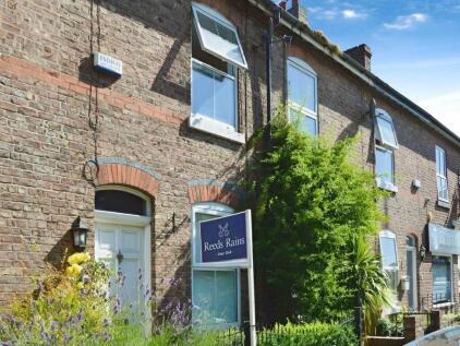 Altrincham Road, Wilmslow, Cheshire, SK9