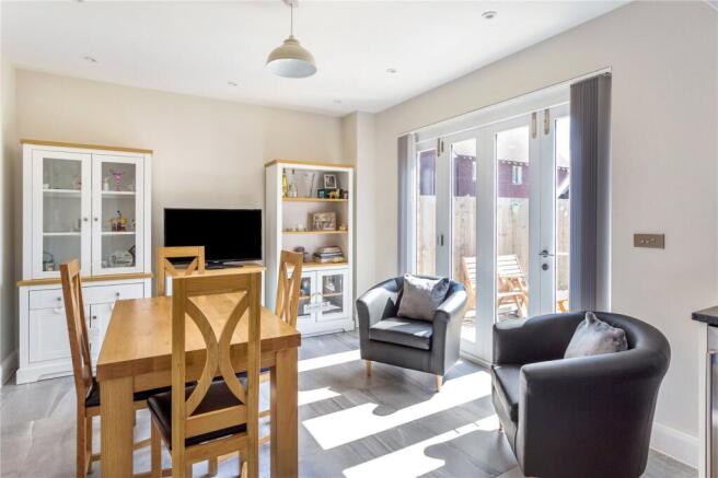 Sitting/ Dining Room