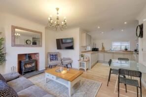 2, Penmanor, Bromsgrove B60 3BZ