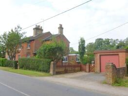 The Nest, Chesham Road, Wigginton, Tring HP23 6JE