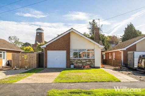 Elm Crescent, Burgh Le Marsh, Skegness