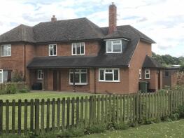 30, Russell Close, Stanmore, Bridgnorth WV15 5JG