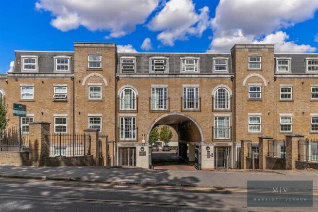 Angel Court Flat 5 MV-13.jpg