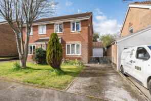 22, Nightingale Way, Oakham LE15 6ES