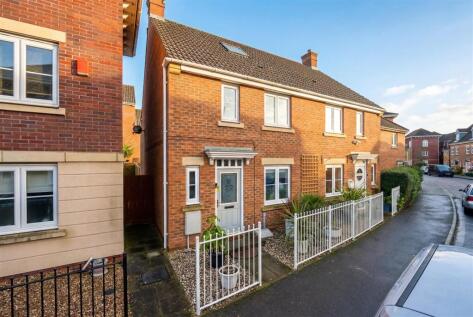 Worle Moor Road, Weston Village - GARAGE