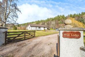 West Lodge, Belton, Muirton - Belmaduthy, Munlochy IV8 8PF