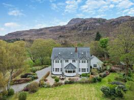 Coire Roill Lodge, Annat, A896 Torridon Junction - West Lodge Access, Achnasheen IV22 2EU