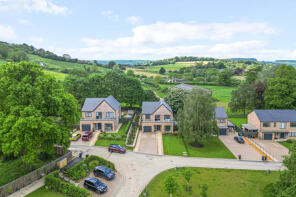 30, John Martin Gardens, Stonehouse GL10 3WB
