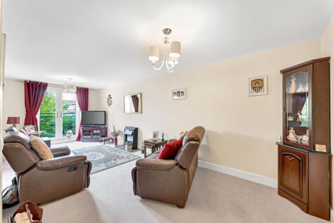 Whyburn Court, Nottingham Road, Hucknall, Nottingham, Nottinghamshire, NG15 7QE
