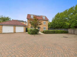 1, Mountford Close, Dunmow CM6 1XY
