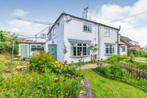 1, Bank Cottage, Harpley Road, Worcester WR8 9BL