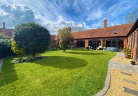 38, Headland Way, Bourne PE10 0UW