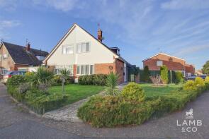 32, Ravensdale, Clacton-on-sea CO15 4QJ