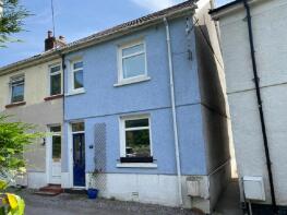 4, Watkins Terrace, Caerbont, Swansea SA9 1SR