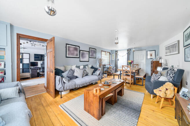 Sitting/Dining Room