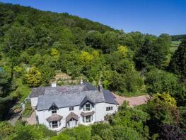 Rose Garth, A4103 From Halesend Grittles End To Worcestershire Boundary, Malvern WR13 5EL