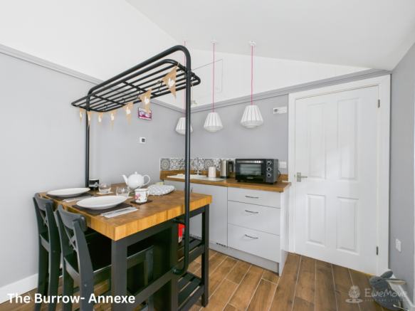 The Burrow Annexe- Mark Stephens EweMove Newmarket