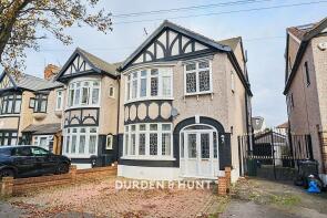 106, Queenborough Gardens, Barkingside, Ilford IG2 6YB