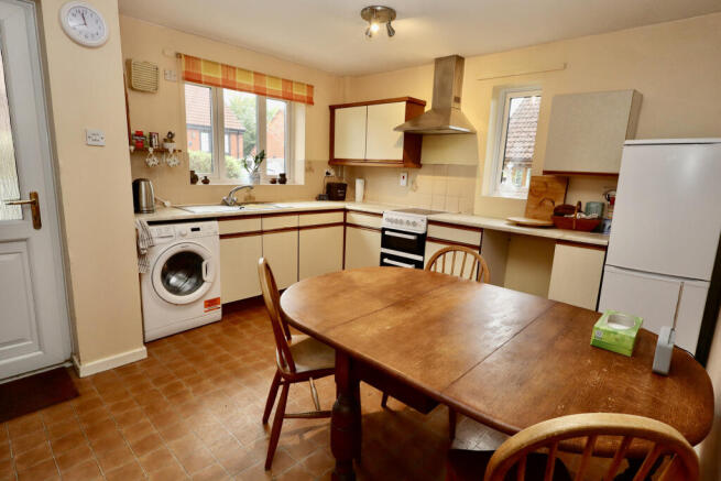 Dining kitchen