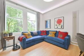 96a, Ridgmount Gardens, London WC1E 7AZ