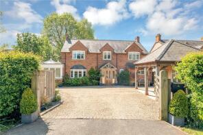 20 The Ashes, Knossington Road, Oakham LE15 8QX
