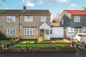 6, Kirkcaldy Green, Watford WD19 7DQ