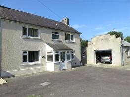 2, Clarence House, Cwrtnewydd SA40 9YN