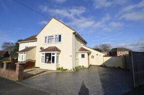 12, Triscombe Avenue, Bridgwater TA6 7LN