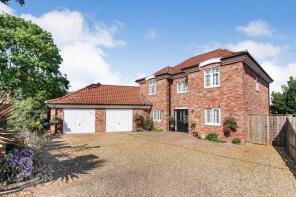Broadview, Hemblington Road, Norwich NR13 4NE