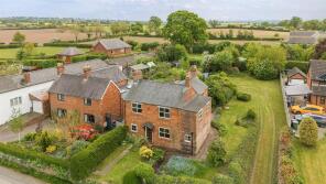 Floreat, Farm Lane, Tetchill SY12 9AT