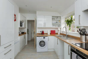 6, Yardley Road, Milton Keynes MK19 7JF