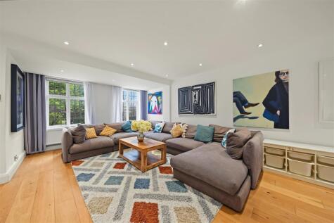 Raeburn Close, Hampstead Garden Suburb, London, NW11