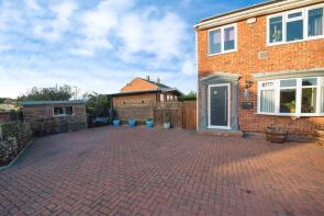 6, Joel Square, Cranwell, Sleaford NG34 8RR