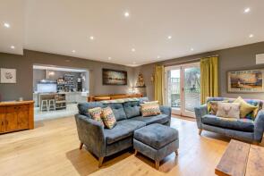 Mulberry Oast, Howletts Farm, Soleshill Road, Canterbury CT4 8JU