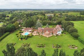 Moundsmere, West End Lane, Henfield BN5 9RB