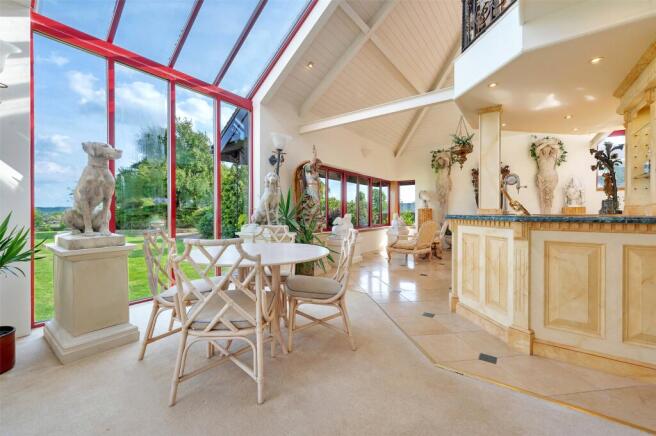 Sun Room/Bar
