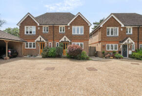 2, Badgers Copse, Crawley RH10 4BF