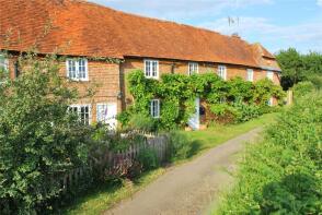 2, Jonathan Kiln Cottages, Well Road, Crondall, Farnham GU10 5QA