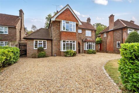 Wheatsheaf Close, Horsell, Surrey, GU21