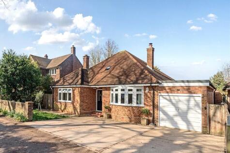 Ongar Close, Addlestone, Surrey, KT15