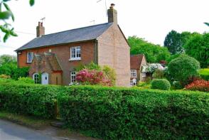 47, Claypits Lane, Chenies WD3 6EG