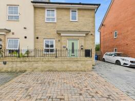 99, Sgt Mark Stansfield Way, Hyde SK14 3FW