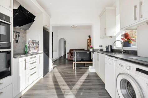 Carlyle Road, Ealing, London, W5