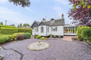 Hillcroft, Wrexham Road, Pentre Bychan, Wrexham LL14 4DT